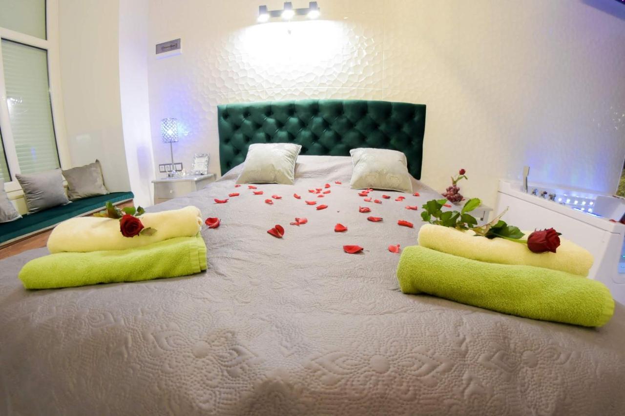 Apartment Jacuzzi クラクフ エクステリア 写真